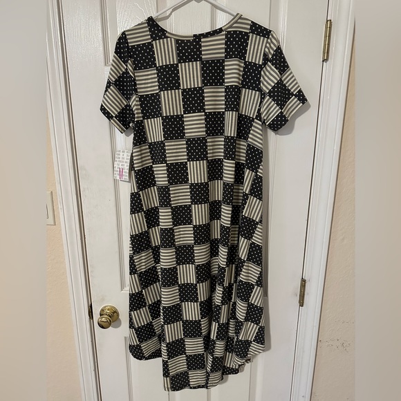 LuLaRoe Carly Dress with Flag Design - Picture 2 of 3